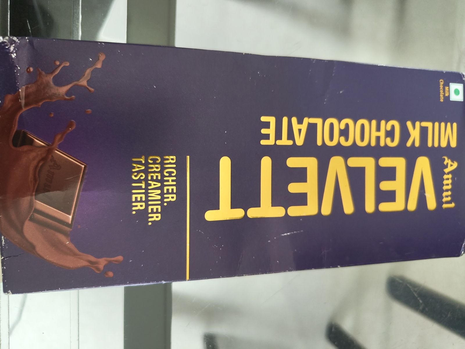 Velvett Milk Chocolate பாக்கெட்