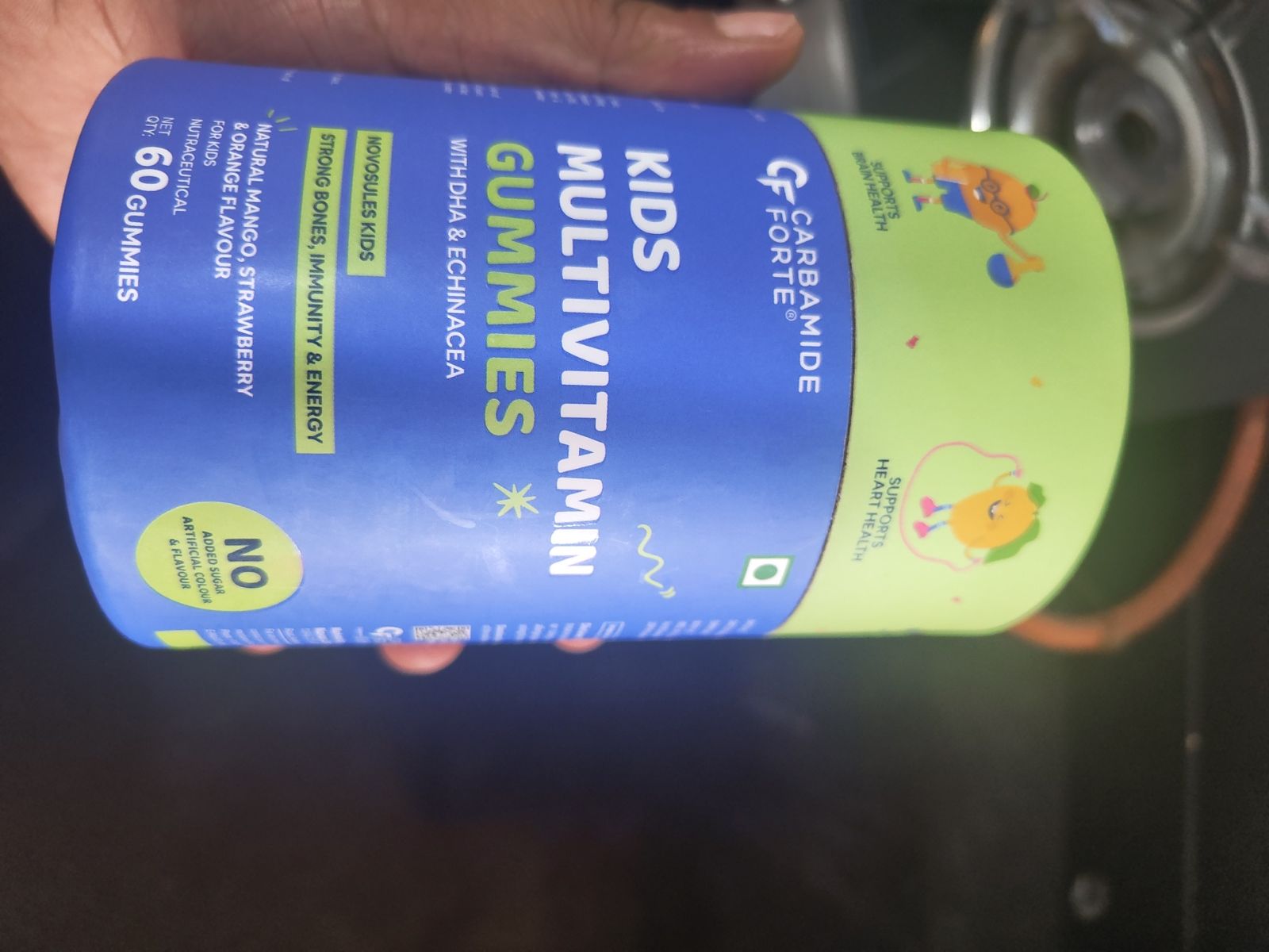 KIDS MULTIVITAMIN GUMMIES with DHA & ECHINACEA pack